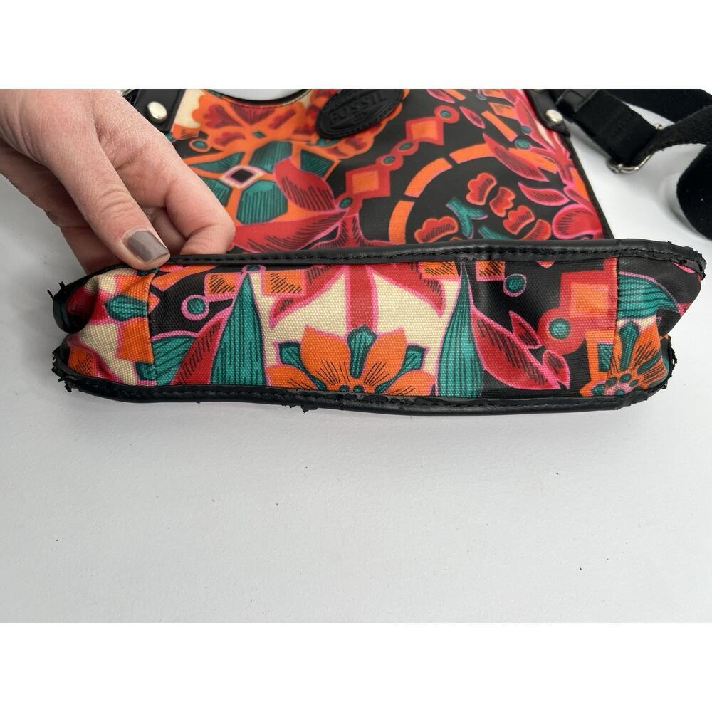 Fossil Multicolor Floral Abstract Crossbody Purse Bag - Picture 8 of 14
